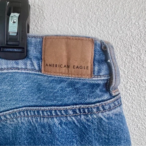 AMERICAN EAGLE SUPER HIGH WAISTED BAGGY STRAIGHT JEAN - Picture 11 of 11